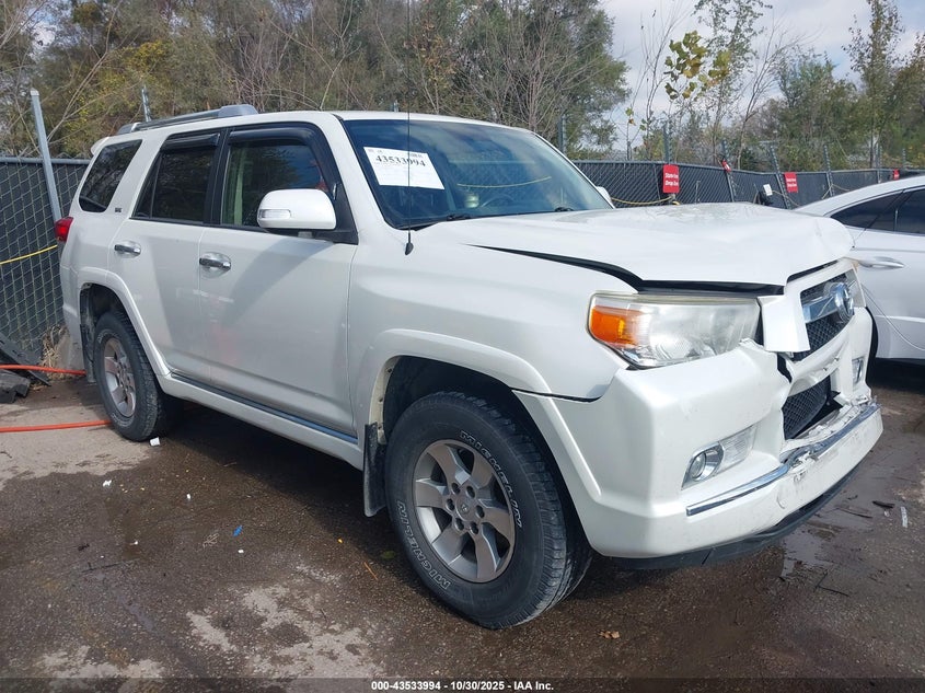TOYOTA 4RUNNER SR5