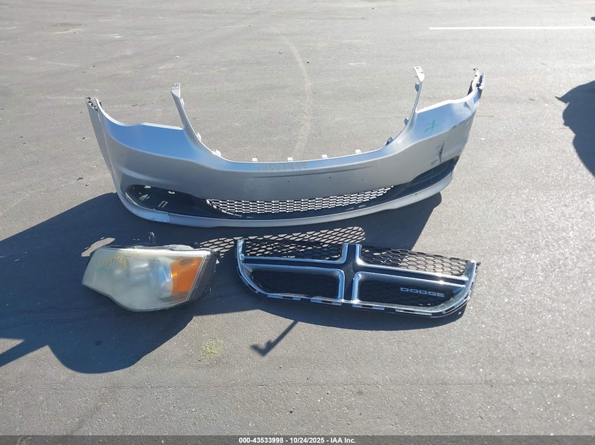 2012 Dodge Grand Caravan Sxt VIN: 2C4RDGCG8CR211728 Lot: 43533998