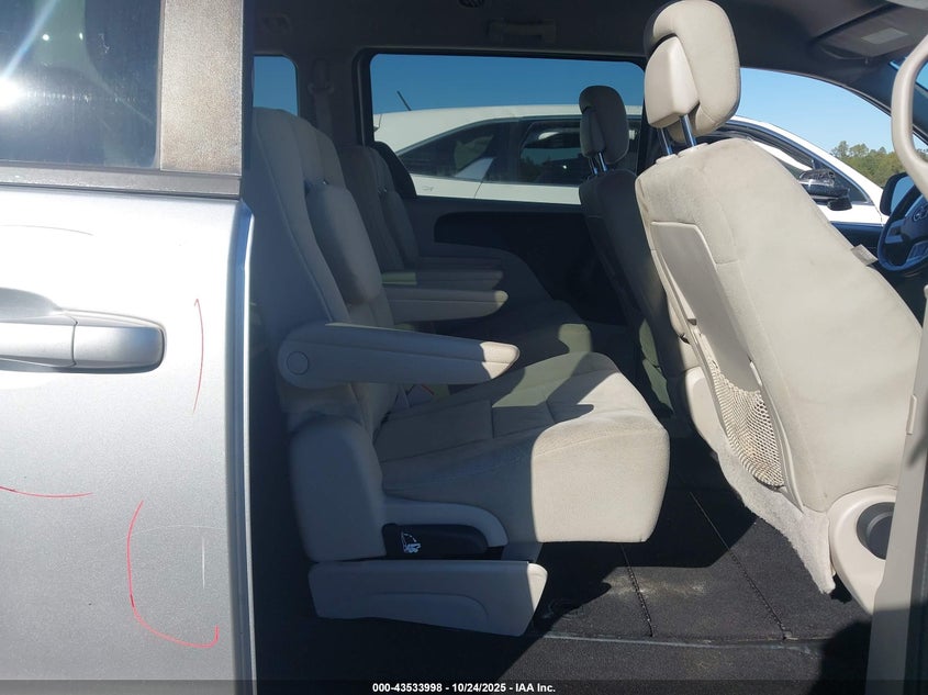 2012 Dodge Grand Caravan Sxt VIN: 2C4RDGCG8CR211728 Lot: 43533998