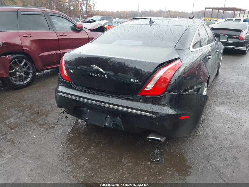 2013 JAGUAR XJ SAJWA1C78D8V58290