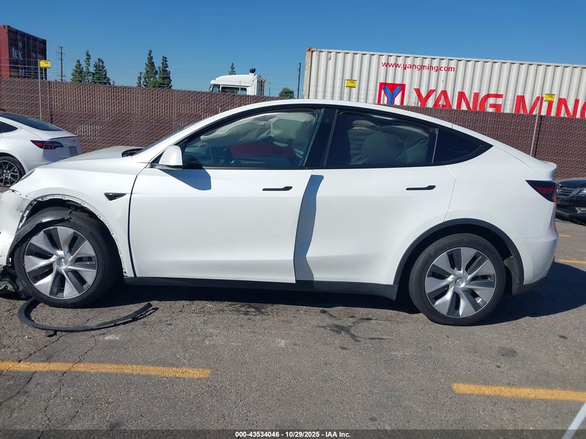 2023 Tesla Model Y VIN: 7SAYGAEEXPF591848 Lot: 43534046
