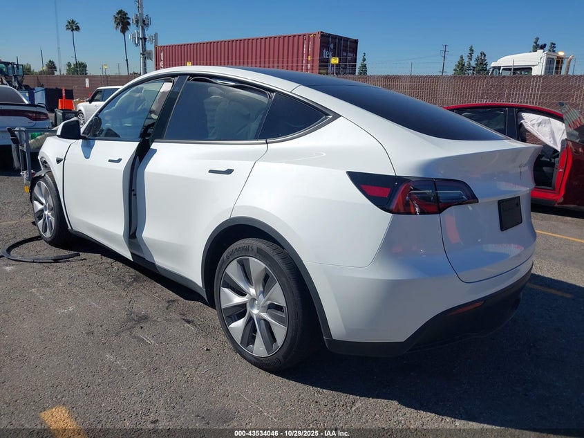 7SAYGAEEXPF591848 2023 TESLA MODEL Y photo no. 3