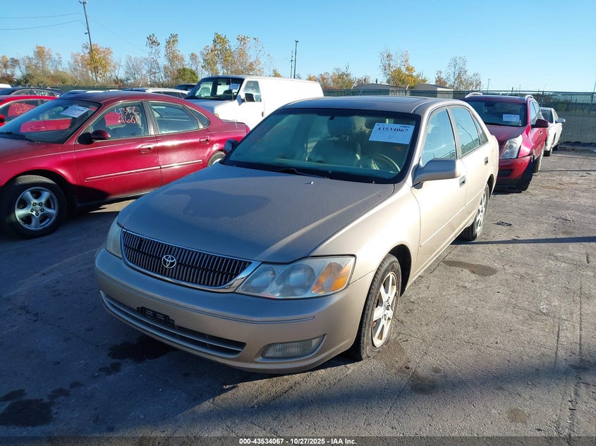 4T1BF28B0YU024467 2000 TOYOTA AVALON photo no. 2