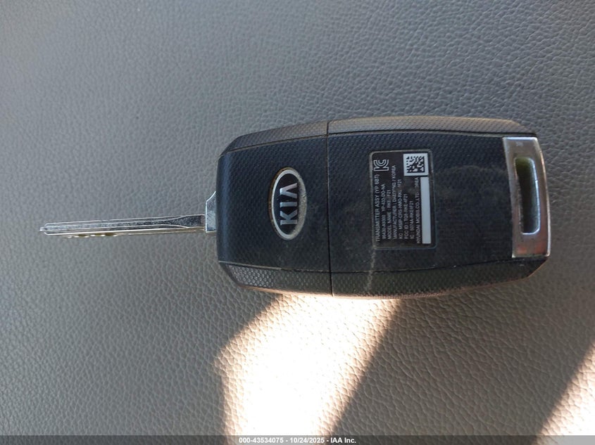 2016 KIA SEDONA LX KNDMB5C10G6198051