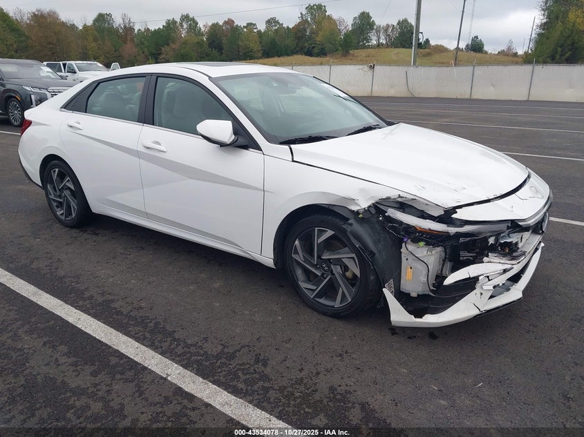 HYUNDAI ELANTRA LIMITED