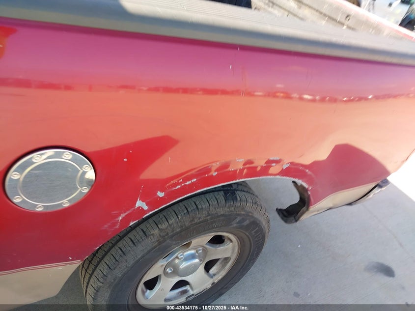 2000 Ford F-150 VIN: 2FTRX17W8YCB10611 Lot: 43534175