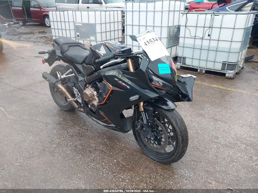 MLHRH0153N5300150 HONDA CBR650 Photo 1