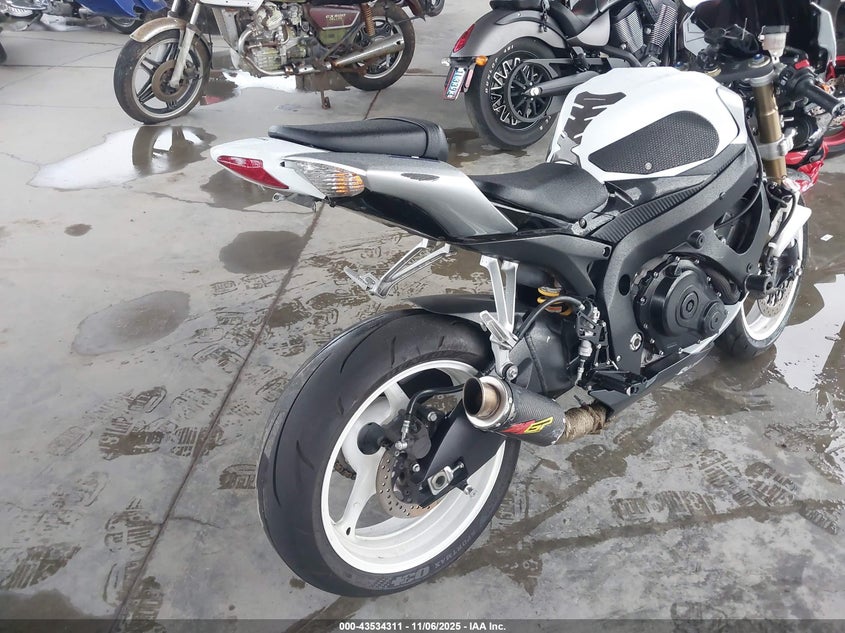 JS1GN7EA282106289 2008 SUZUKI GSX-R photo no. 4