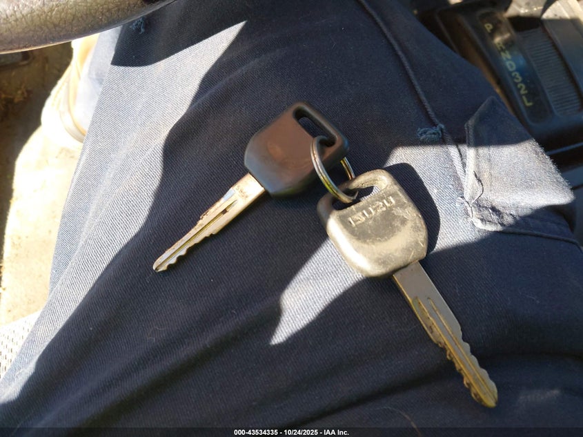 4S2CM58W7X4312265 1999 ISUZU RODEO photo no. 11