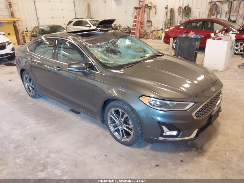 FORD FUSION HYBRID TITANIUM