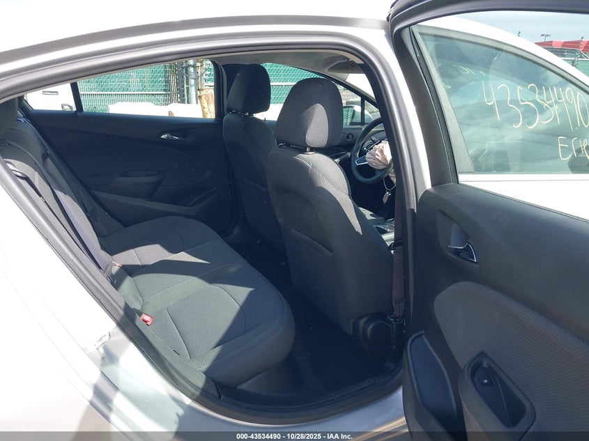 3G1BE6SM0HS573281 2017 CHEVROLET CRUZE photo no. 8
