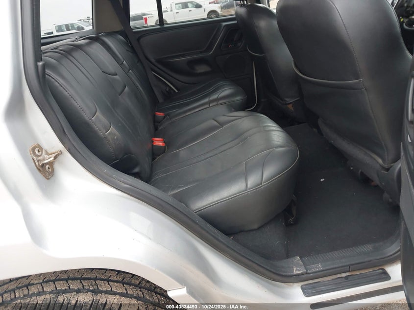 1J4GW48SX4C128318 2004 JEEP GRAND CHEROKEE photo no. 8