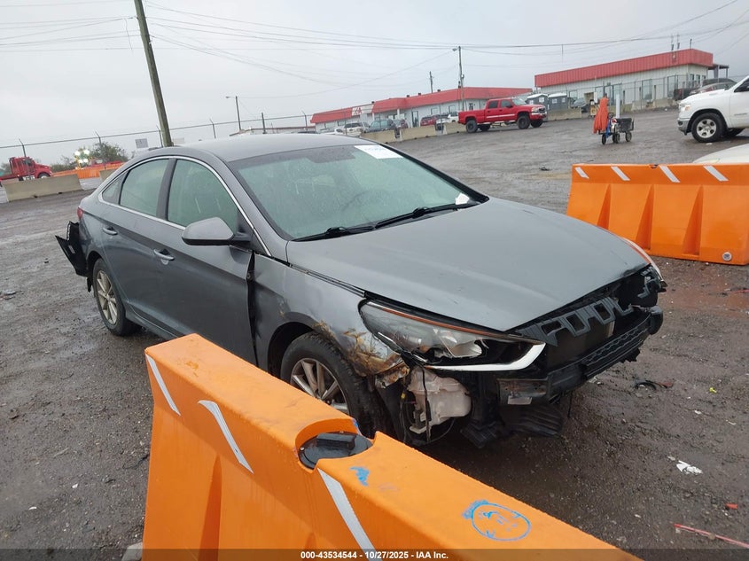 2018 HYUNDAI SONATA SE - 5NPE24AF1JH715397