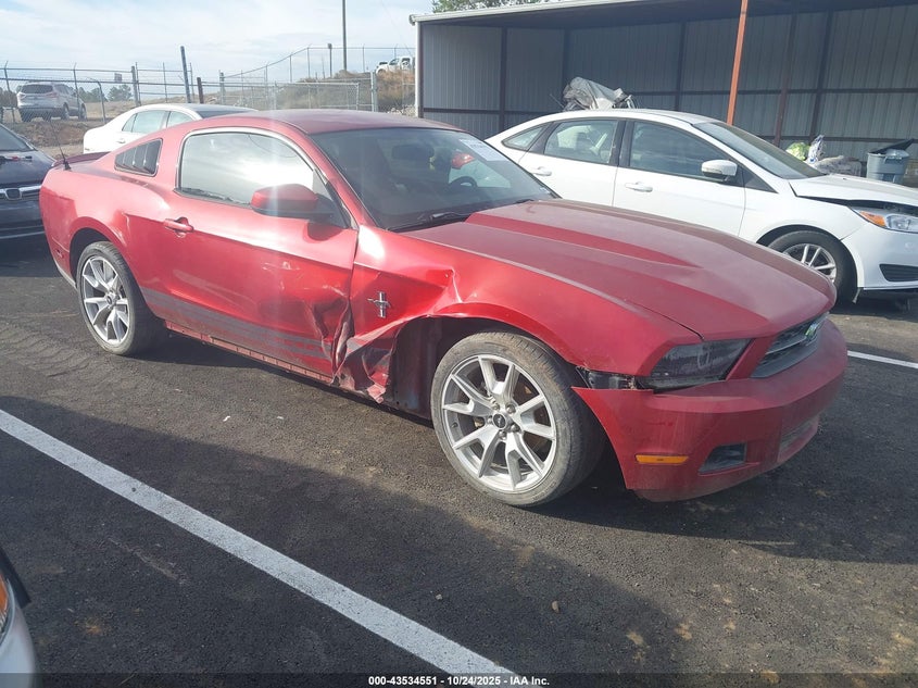 FORD MUSTANG V6/V6 PREMIUM