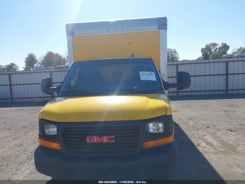 2017 GMC Savana Cutaway Work Van VIN: 1GD37TCG2H1910348 Lot: 43534606