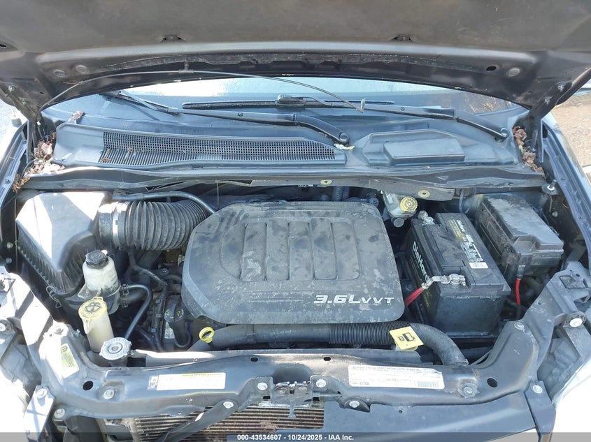 2011 Chrysler Town & Country Touring-L VIN: 2A4RR8DG5BR716060 Lot: 43534607