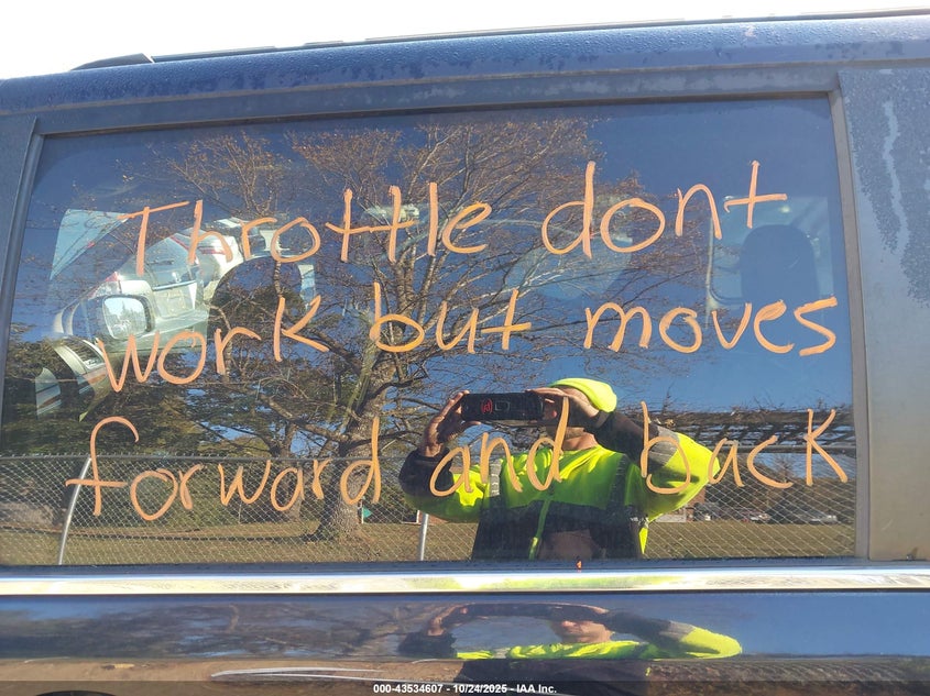 2011 Chrysler Town & Country Touring-L VIN: 2A4RR8DG5BR716060 Lot: 43534607