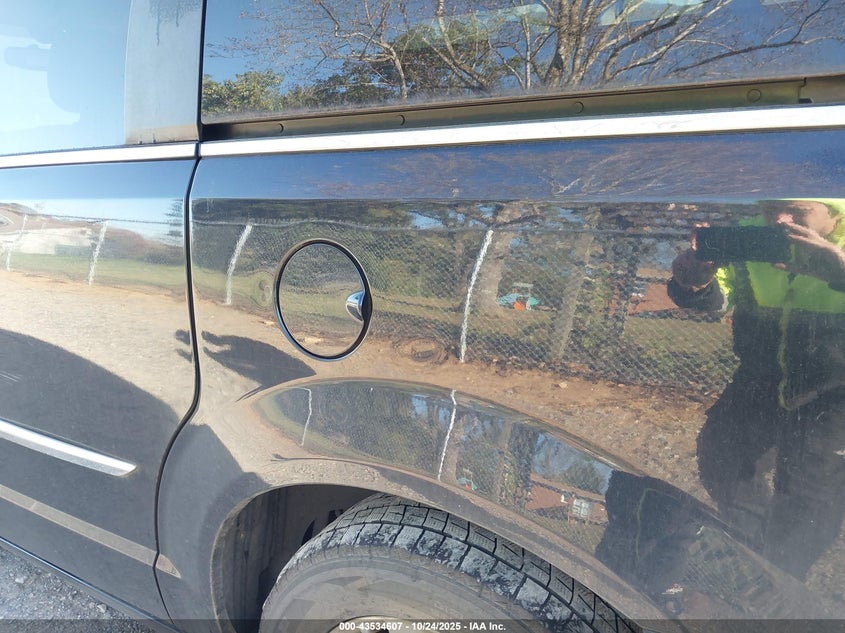 2011 Chrysler Town & Country Touring-L VIN: 2A4RR8DG5BR716060 Lot: 43534607