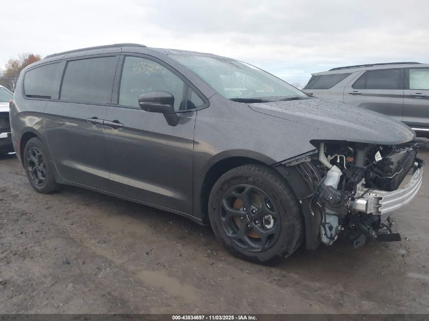 CHRYSLER PACIFICA TOURING L