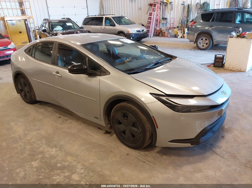 TOYOTA PRIUS LE AWD-E