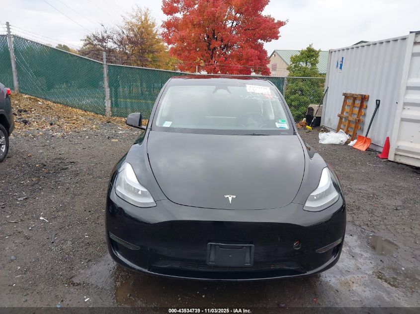 2024 Tesla Model Y Long Range Dual Motor All-Wheel Drive/Rwd VIN: 7SAYGDED2RF207332 Lot: 43534739