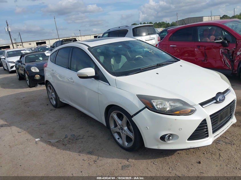 FORD FOCUS TITANIUM