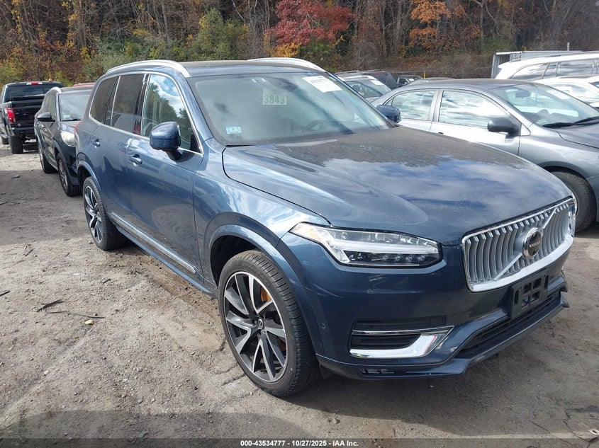 VOLVO XC90 B5 PLUS