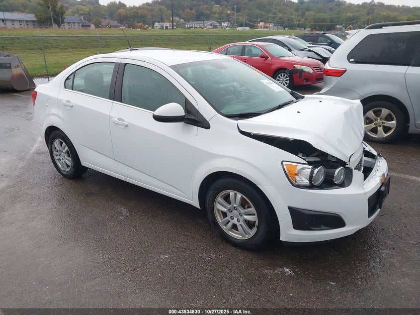 CHEVROLET SONIC LT AUTO