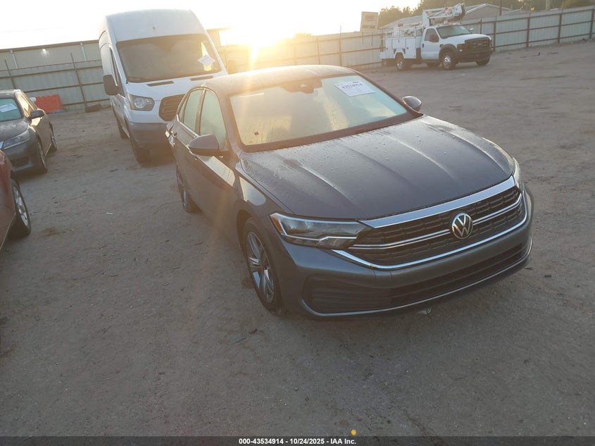 VOLKSWAGEN JETTA 1.5T SE