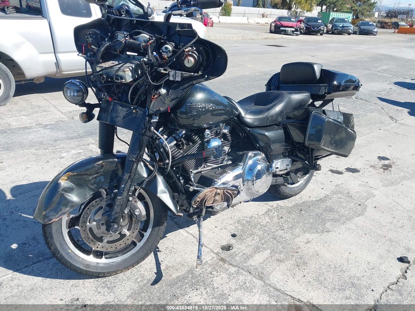 1HD1KB4399Y649825 2009 HARLEY-DAVIDSON STREET GLIDE photo no. 2