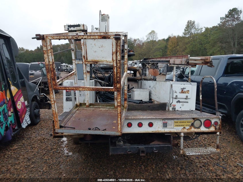 2005 Ford F-350 Xl/Xlt VIN: 1FDWF36Y85EC37106 Lot: 43534951