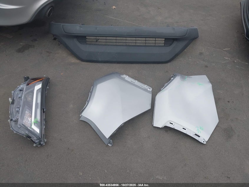 4T3RWRFV4PU100802 2023 TOYOTA RAV 4 photo no. 12
