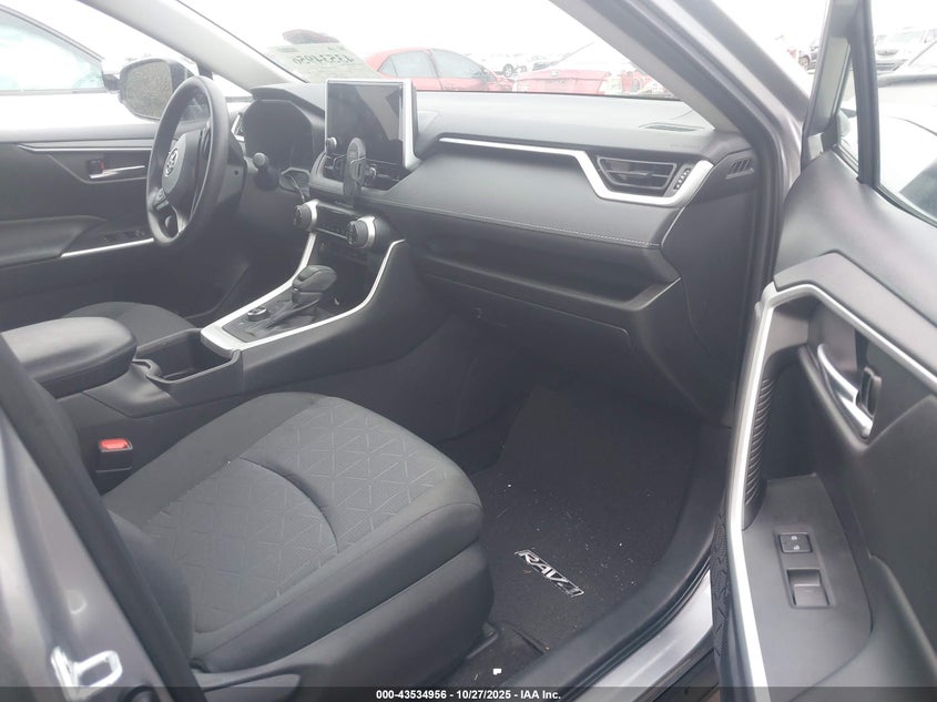4T3RWRFV4PU100802 2023 TOYOTA RAV 4 photo no. 5