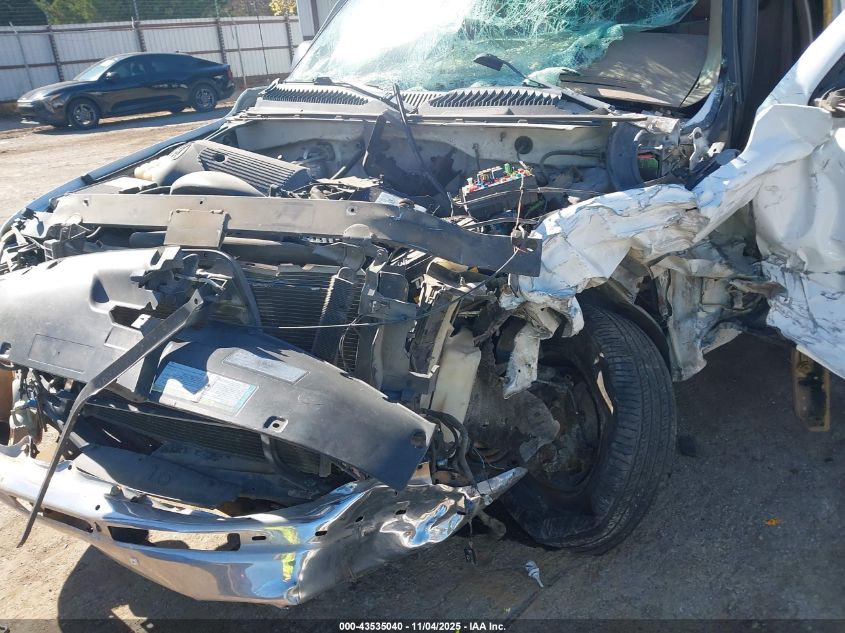 2000 Chevrolet Silverado 1500 VIN: 1GCEC14W1YZ177164 Lot: 43535040