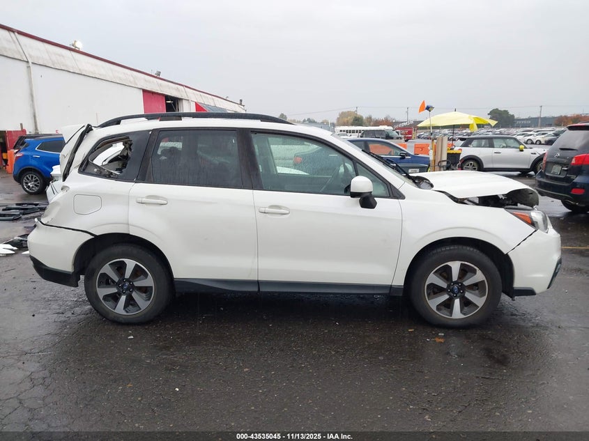 2018 SUBARU FORESTER 2.5I PREMIUM JF2SJAGC2JH470563