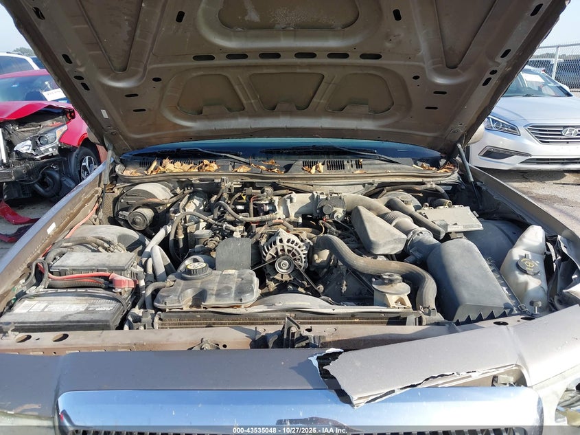 2005 Mercury Grand Marquis Ls/Lse VIN: 2MEFM75W95X635598 Lot: 43535048