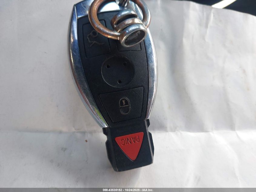 2000 Mercedes-Benz S 500 VIN: WDBNG75J2YA050866 Lot: 43535152