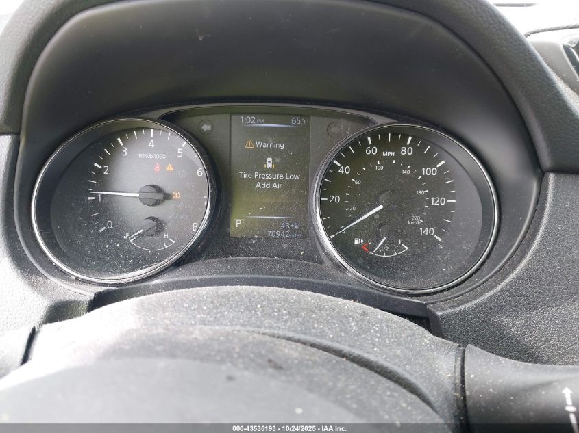 2017 NISSAN ROGUE SPORT S JN1BJ1CR1HW137322