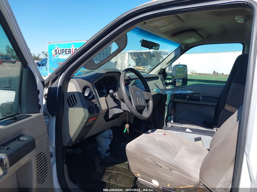 2008 Ford F-450 Chassis Xl/Xlt VIN: 1FDXF46Y18ED45422 Lot: 43535324