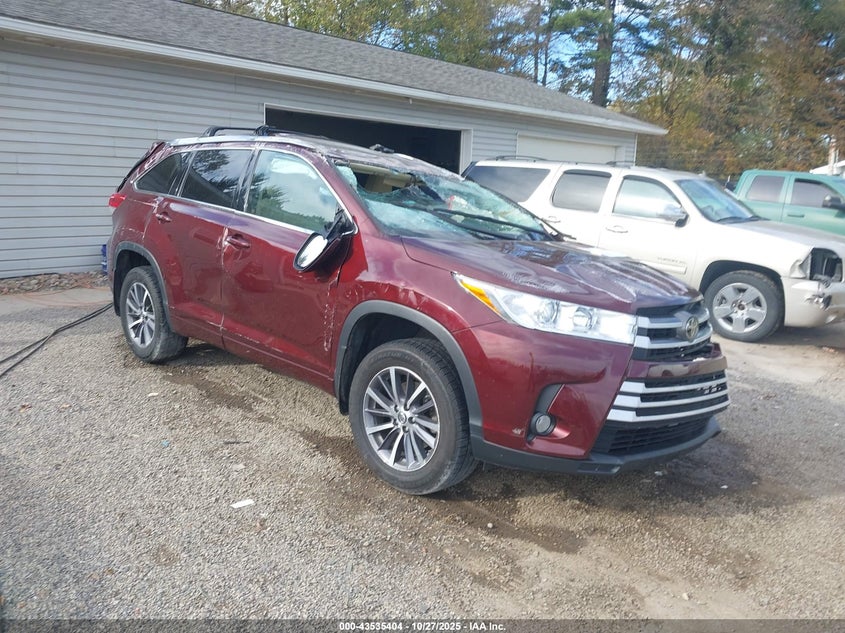 TOYOTA HIGHLANDER XLE