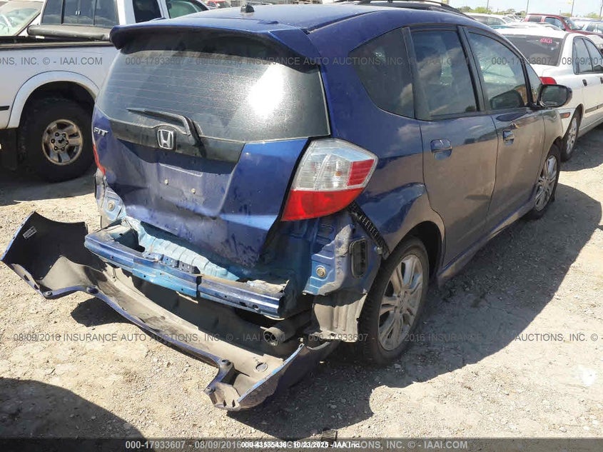 JHMGE8H48AS020300 2010 HONDA FIT photo no. 4
