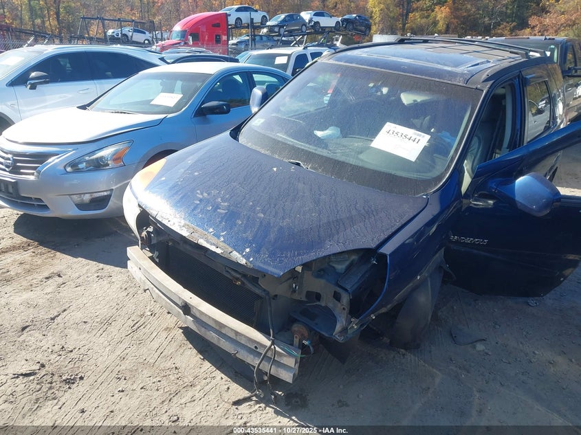 3G5DB03EX2S529977 2002 BUICK RENDEZVOUS photo no. 2
