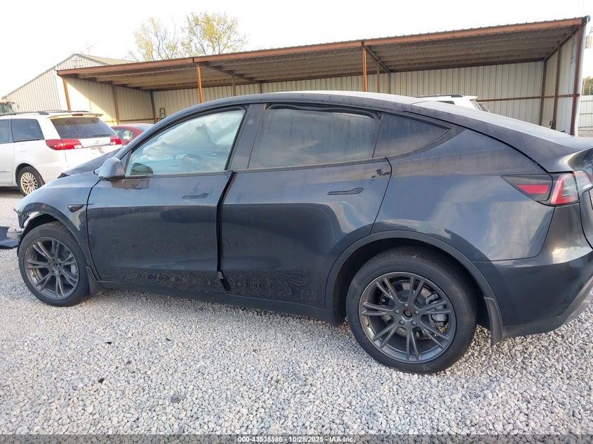 2025 Tesla Model Y Long Range Dual Motor All-Wheel Drive VIN: 7SAYGDEEXSF224278 Lot: 43535586