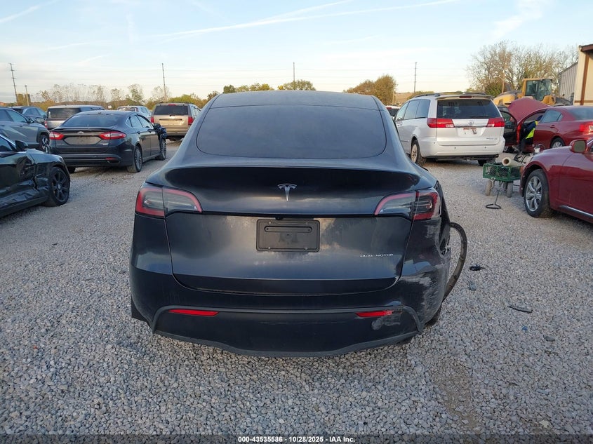 2025 Tesla Model Y Long Range Dual Motor All-Wheel Drive VIN: 7SAYGDEEXSF224278 Lot: 43535586