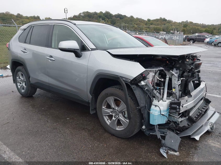 TOYOTA RAV4 HYBRID LE