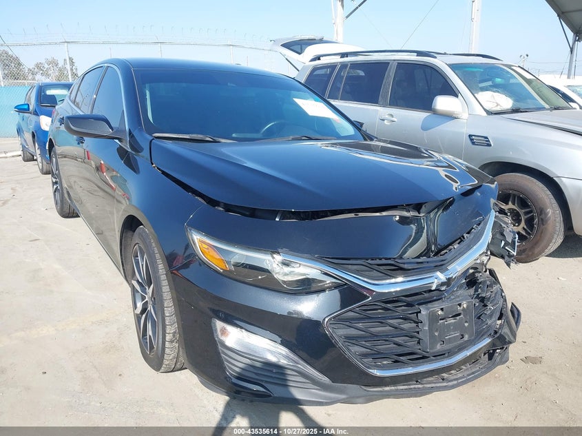 CHEVROLET MALIBU FWD RS