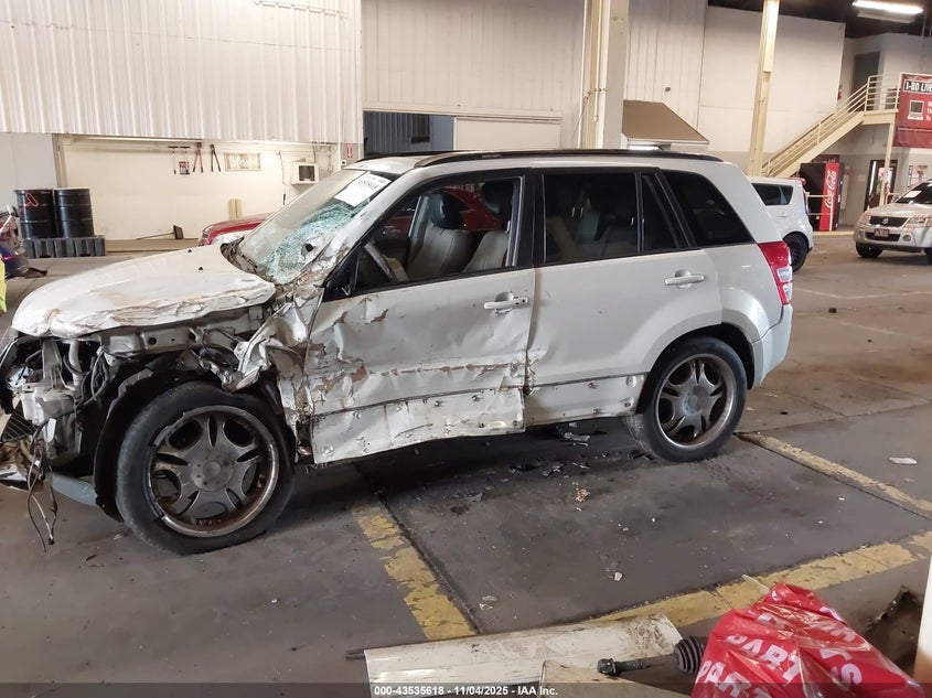 2006 Suzuki Grand Vitara Luxury VIN: JS3TD947664104217 Lot: 43535618