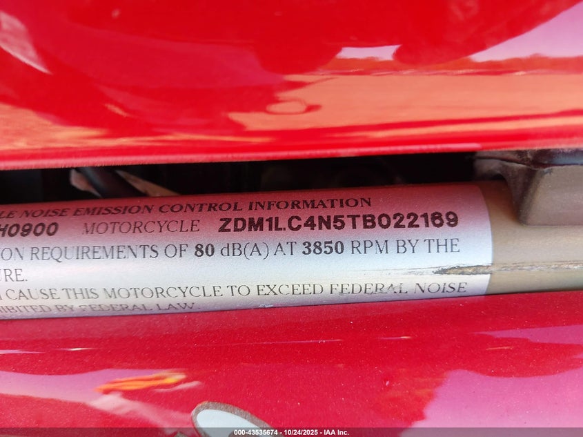 ZDM1LC4N5TB022169 1996 DUCATI 900 photo no. 10