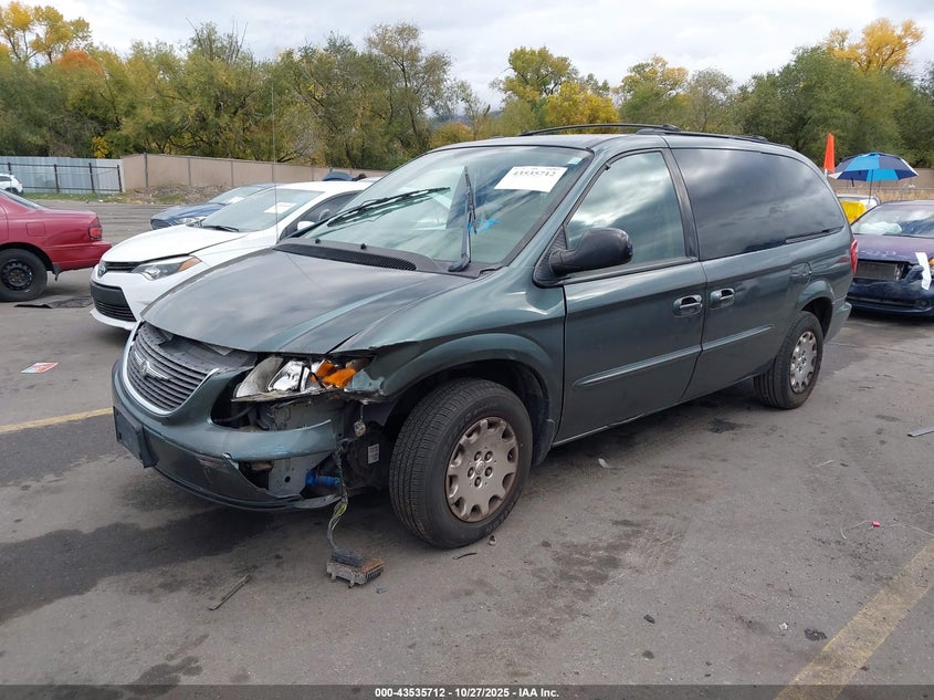 2003 Chrysler Town & Country Lx