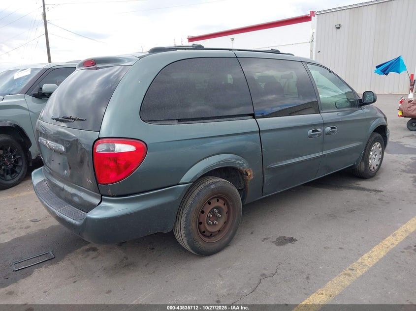 2003 Chrysler Town & Country Lx